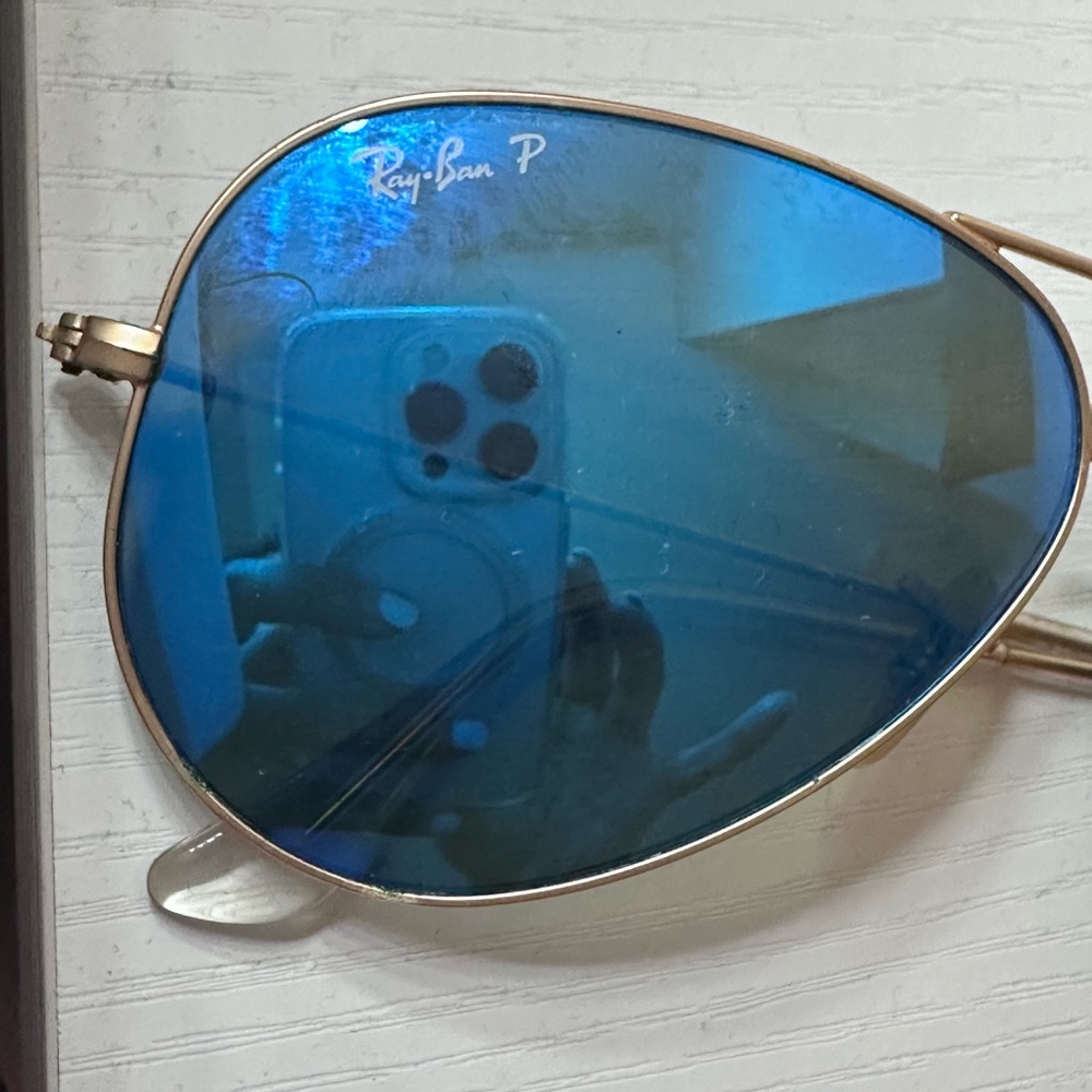 Ray-Ban Gold Aviator Sunglasses with Reflective Blue Lenses - Picture 3 of 4